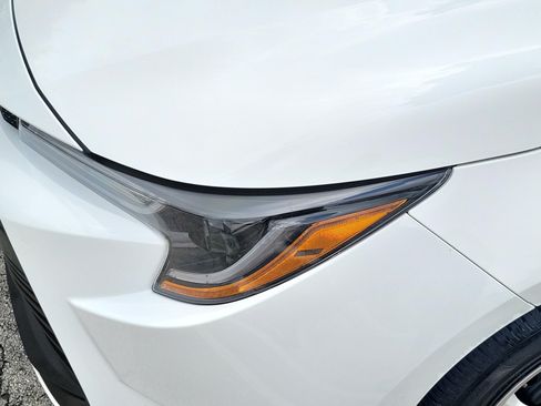 Used 2025 Toyota Corolla LE FWD image 9