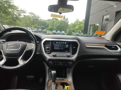 Used 2019 GMC Acadia SLE w/ GMC Pro Grade Package AWD/4WD image 7
