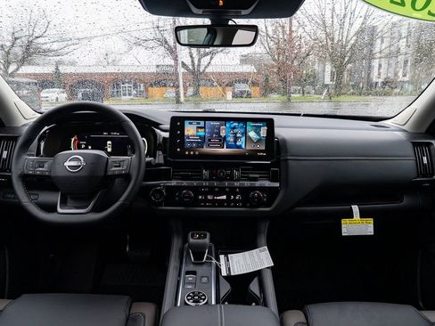 New 2026 Nissan Pathfinder Platinum w/ Cargo Package AWD/4WD image 11