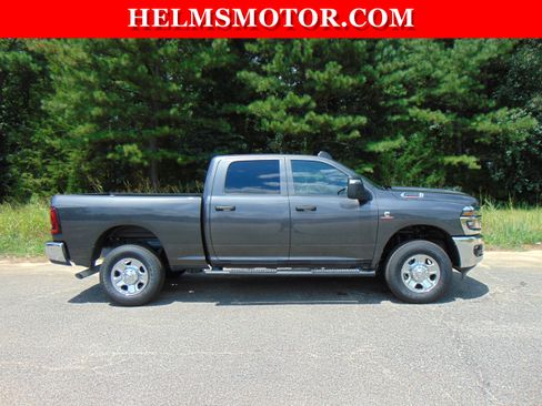 New 2025 RAM 2500 Tradesman image 14