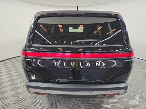 Used 2023 Rivian R1S Adventure AWD/4WD image 4