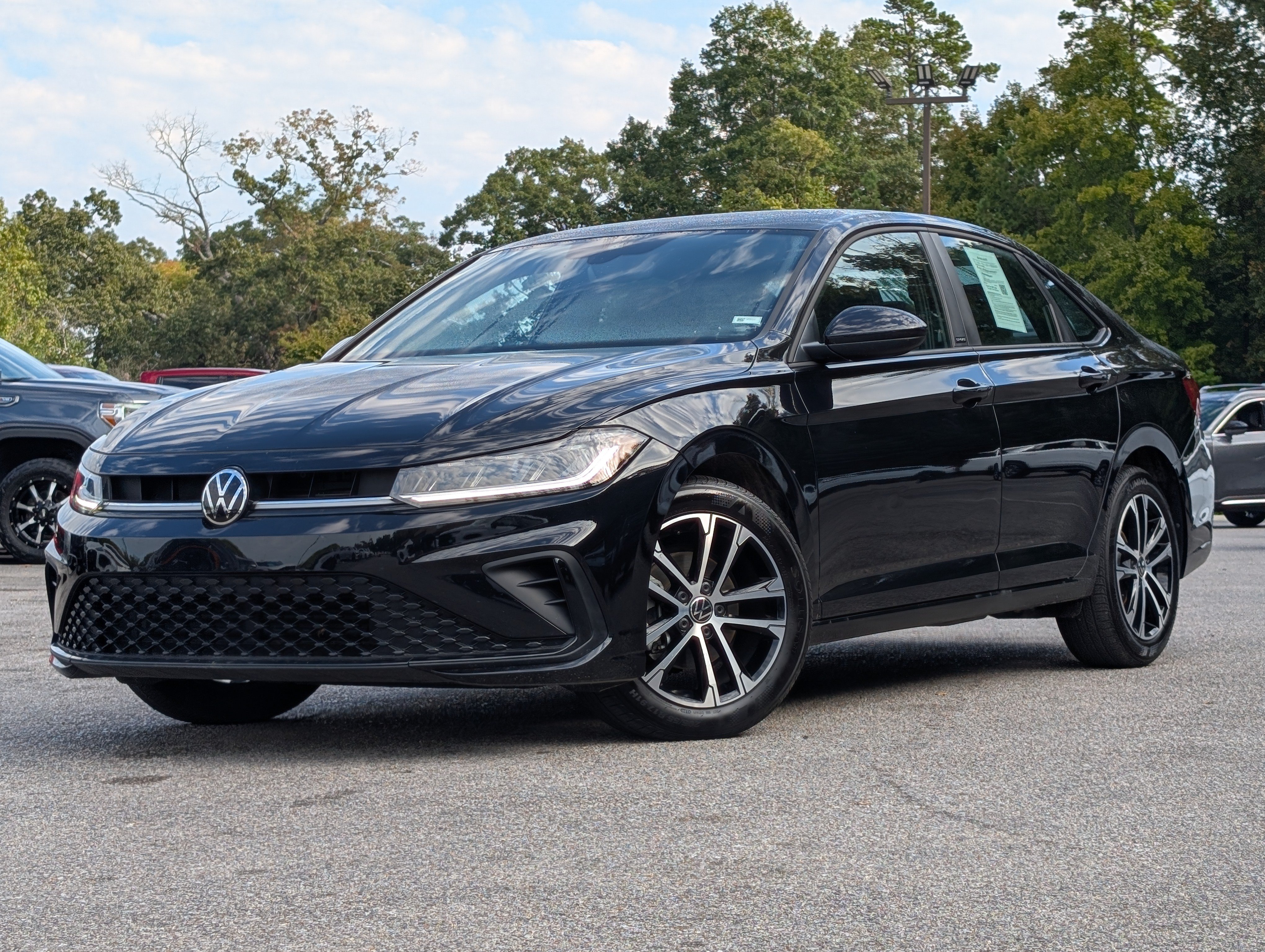 Used 2026 Volkswagen Jetta Sport FWD image 4