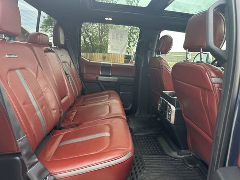 Used 2018 Ford F150 Platinum w/ Equipment Group 701A Luxury AWD/4WD image 31