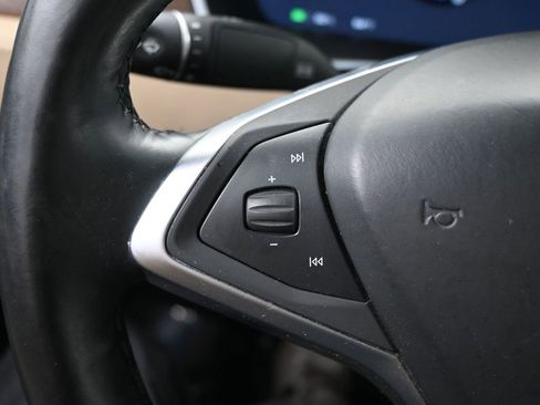 Used 2016 Tesla Model X 90D image 23