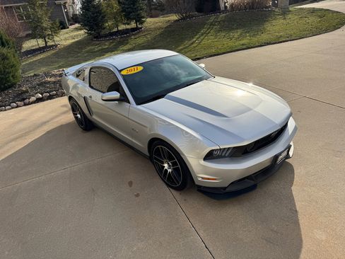 Used 2011 Ford Mustang GT Premium w/ Security Pkg image 36