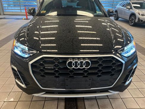 Used 2023 Audi Q5 2.0T Premium w/ Convenience Package AWD/4WD image 2