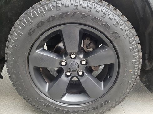 Used 2018 RAM 1500 Big Horn AWD/4WD image 31