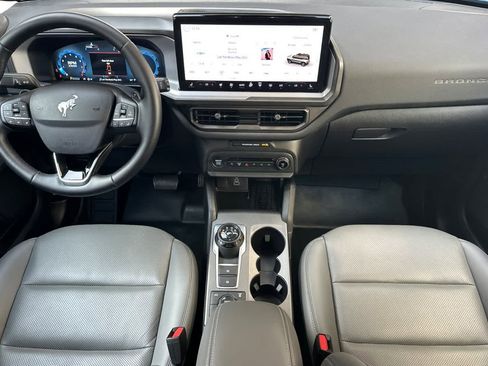 Used 2025 Ford Bronco Sport Badlands image 3