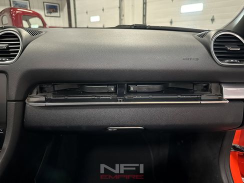 Used 2017 Porsche 718 Boxster image 46