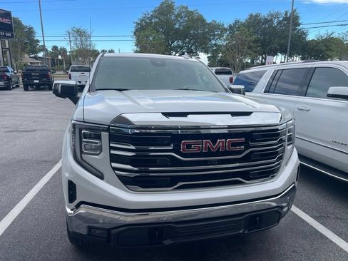 Used 2025 GMC Sierra 1500 SLT w/ SLT Premium Plus Package AWD/4WD image 2