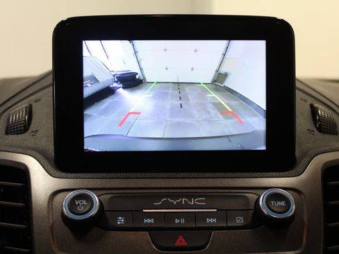 Used 2023 Ford Transit Connect XLT image 13