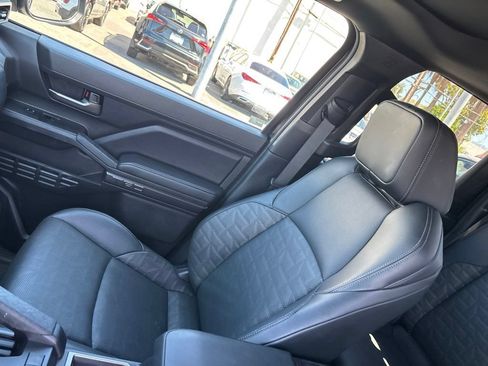 Used 2025 Toyota Tacoma TRD Sport w/ TRD Sport Premium Package AWD/4WD image 15