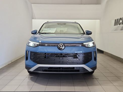New 2026 Volkswagen Tiguan SE AWD/4WD image 3