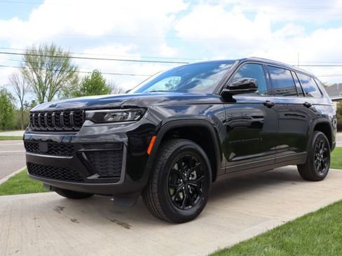 New 2026 Jeep Grand Cherokee L 4WD image 8