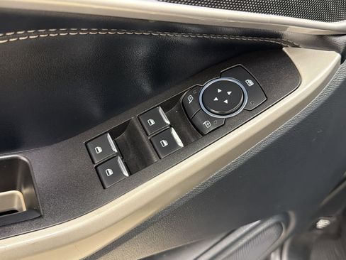 Certified 2022 Ford Explorer XLT RWD image 27