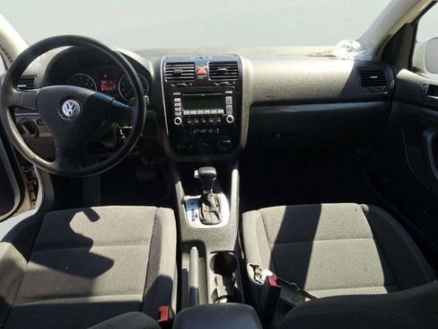 Used 2007 Volkswagen Rabbit 4-Door FWD image 8