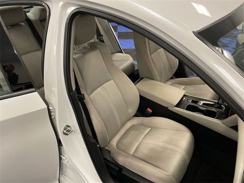 Certified 2019 Honda Accord EX image 25