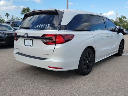 Certified 2024 Honda Odyssey Sport image 6