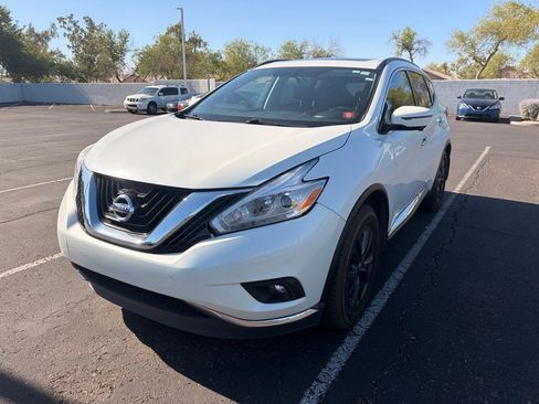 Used 2017 Nissan Murano SV w/ Premium Plus Package FWD image 2