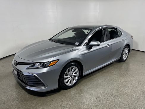 Certified 2023 Toyota Camry LE FWD image 7