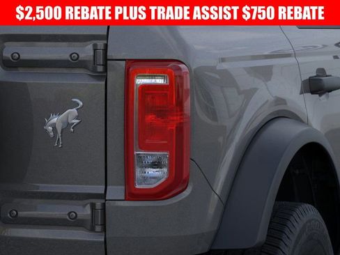 New 2025 Ford Bronco 4-Door image 23