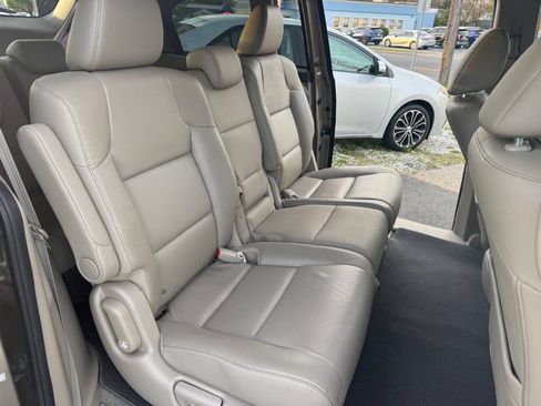 Used 2011 Honda Odyssey EX-L image 18