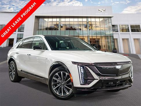 Used 2025 Cadillac Lyriq Sport image 1
