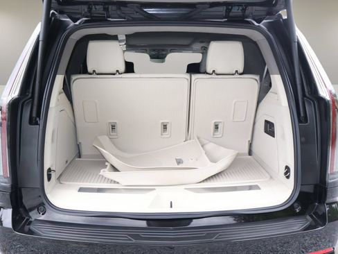 Certified 2025 Cadillac Escalade Sport Platinum RWD image 16