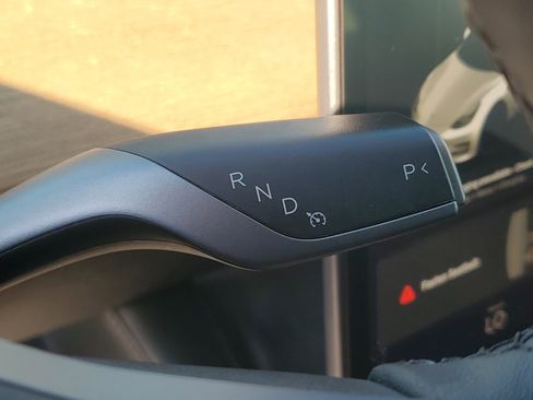 Used 2022 Tesla Model 3 Performance image 27