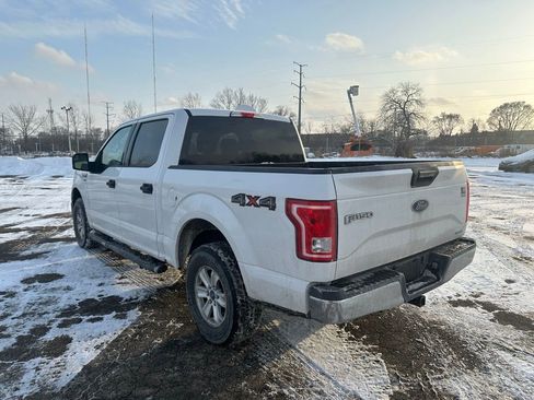 Used 2015 Ford F150 XLT image 4