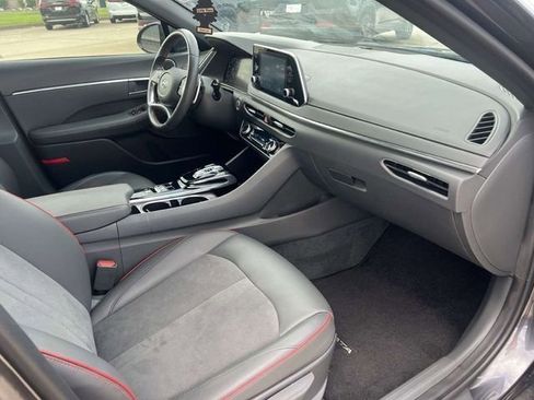 Used 2021 Hyundai Sonata SEL Plus w/ Cargo Package image 17