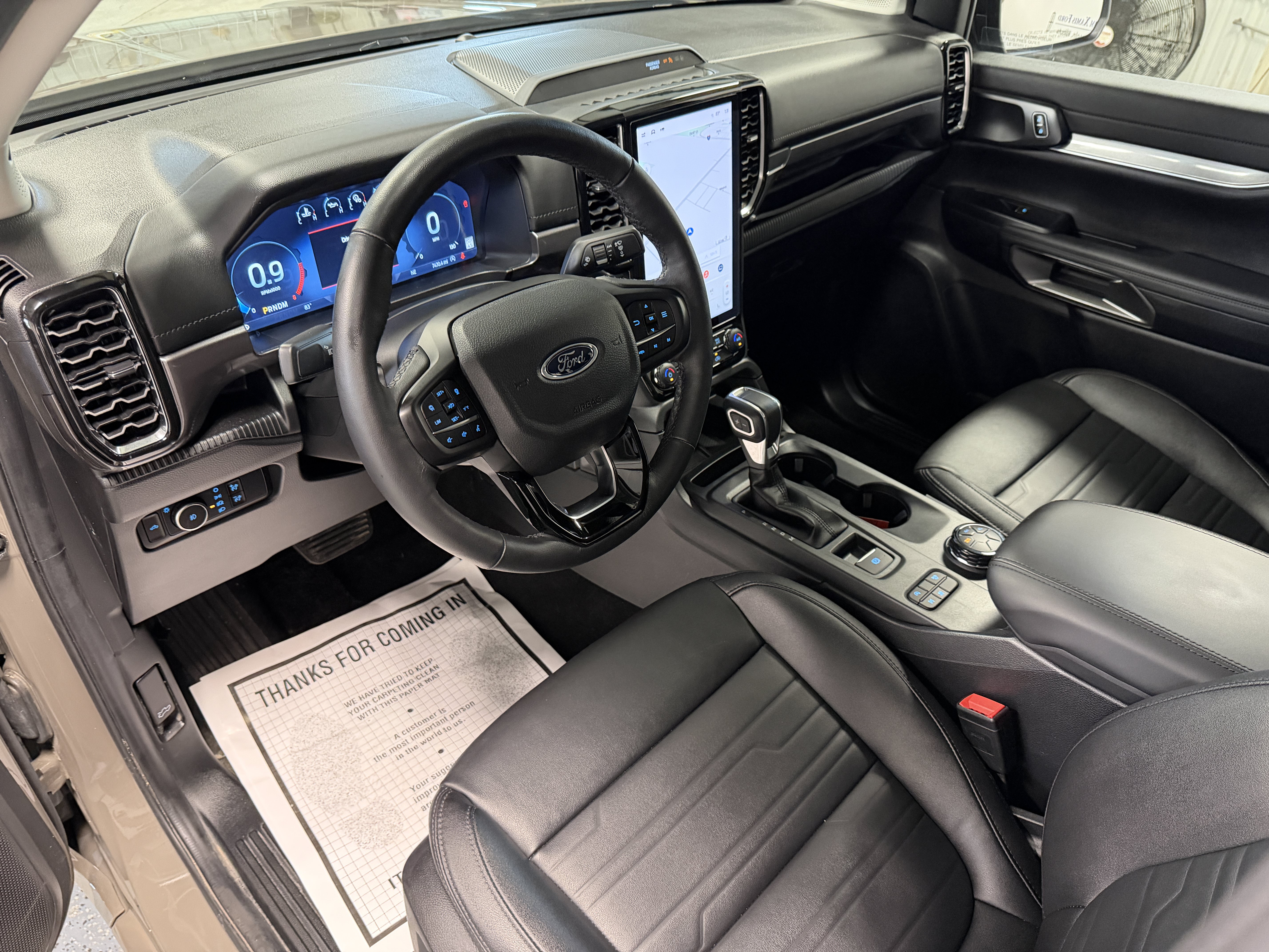 Used 2025 Ford Ranger Lariat w/ Black Appearance Package AWD/4WD image 4