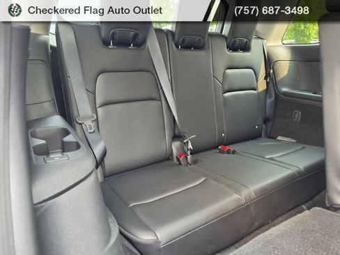 Used 2024 Nissan Pathfinder SL FWD image 52
