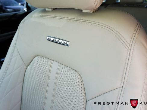 Used 2023 Ford Expedition Max Platinum AWD/4WD image 15