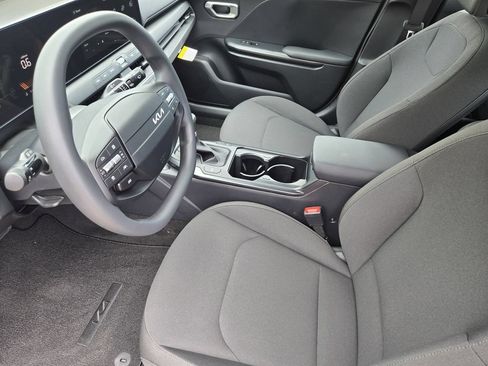 New 2026 Kia K4 FWD image 9