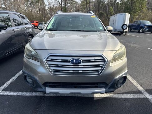 Used 2015 Subaru Outback 2.5i Limited image 7