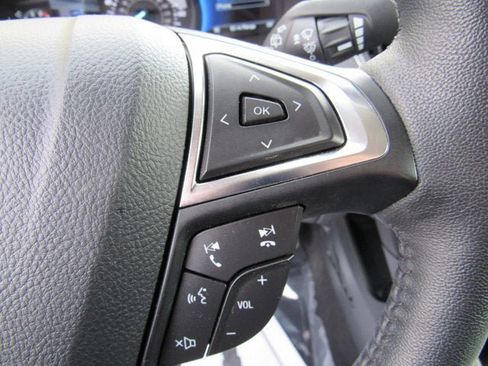 Used 2024 Ford Edge Titanium AWD/4WD image 13