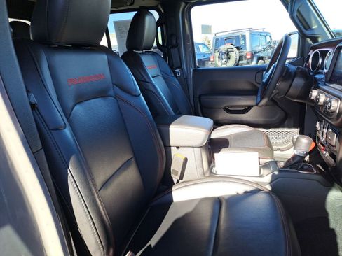 Used 2022 Jeep Gladiator Rubicon w/ Cold Weather Group image 31