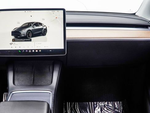 Used 2022 Tesla Model Y Performance AWD/4WD image 18