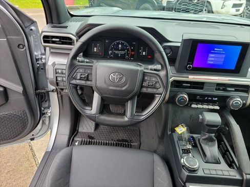 Certified 2026 Toyota Tacoma SR5 AWD/4WD image 22