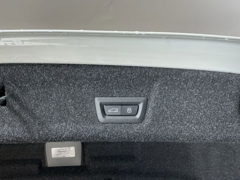 New 2026 BMW 330i 330i w/ Convenience Package image 27