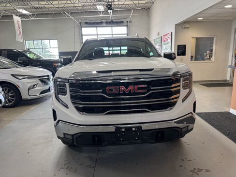 New 2026 GMC Sierra 1500 SLT w/ SLT Premium Plus Package AWD/4WD image 2