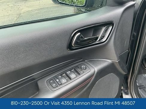 Used 2024 Dodge Durango GT RWD image 18