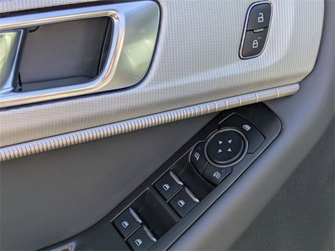 New 2026 Ford Explorer Active w/ Active Comfort Package image 12