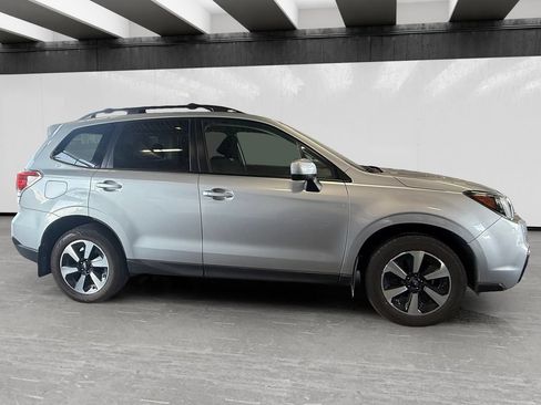 Used 2018 Subaru Forester 2.5i Premium w/ All-Weather Package AWD/4WD image 6