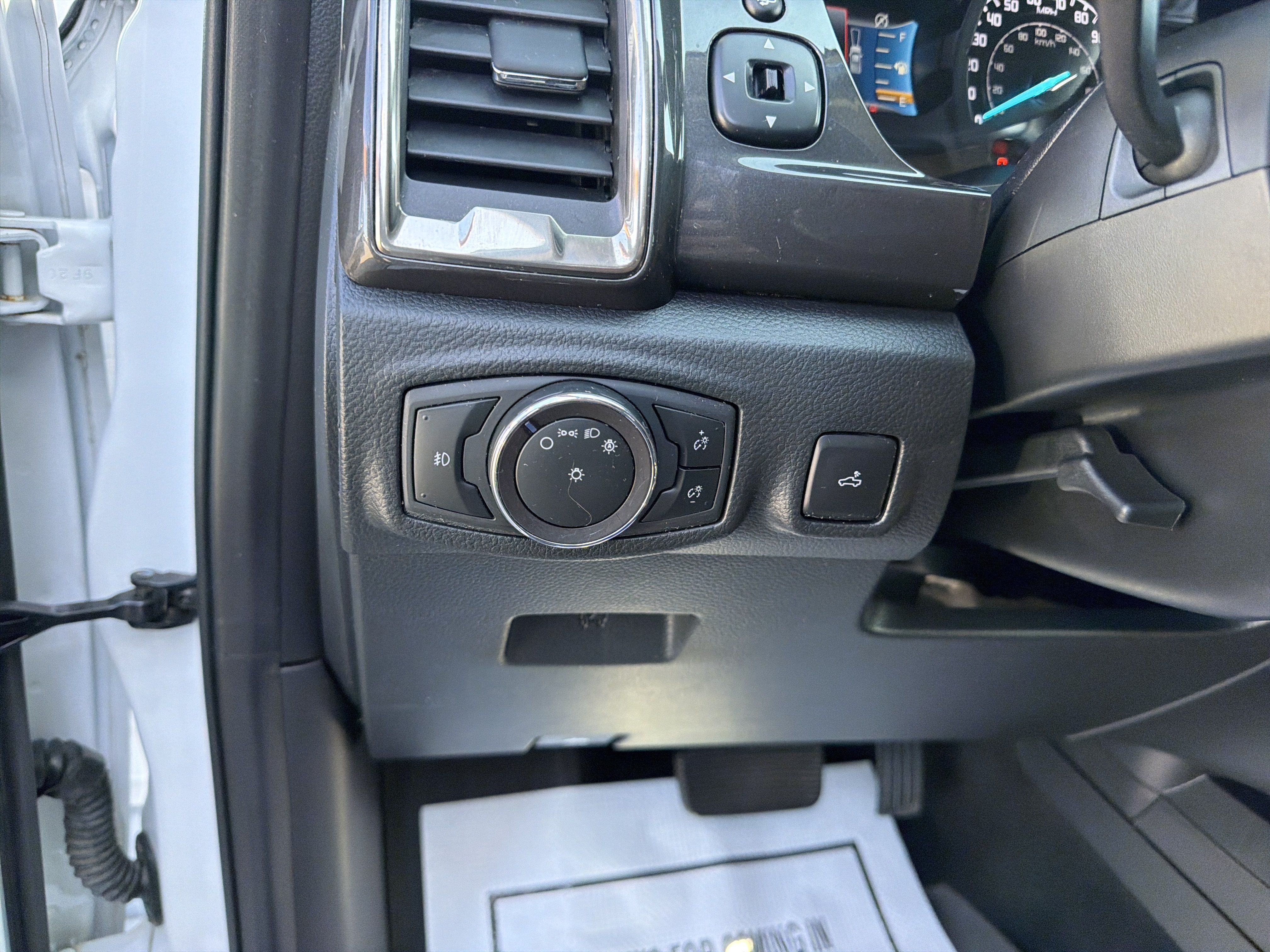 Used 2019 Ford Ranger Lariat w/ Equipment Group 501A Mid AWD/4WD image 17
