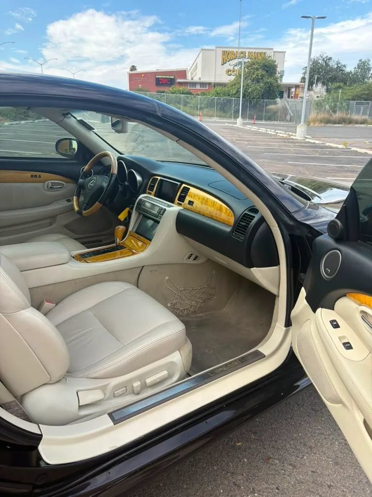 Used 2002 Lexus SC 430 Convertible RWD image 9