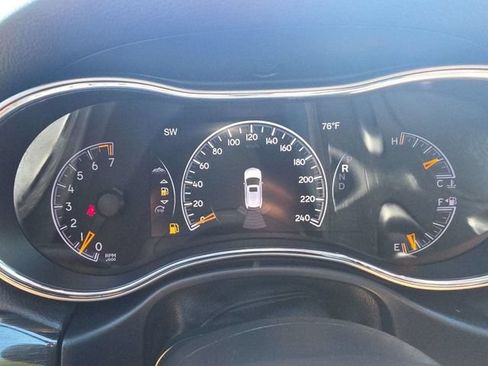 Used 2018 Jeep Grand Cherokee Trailhawk AWD/4WD image 16