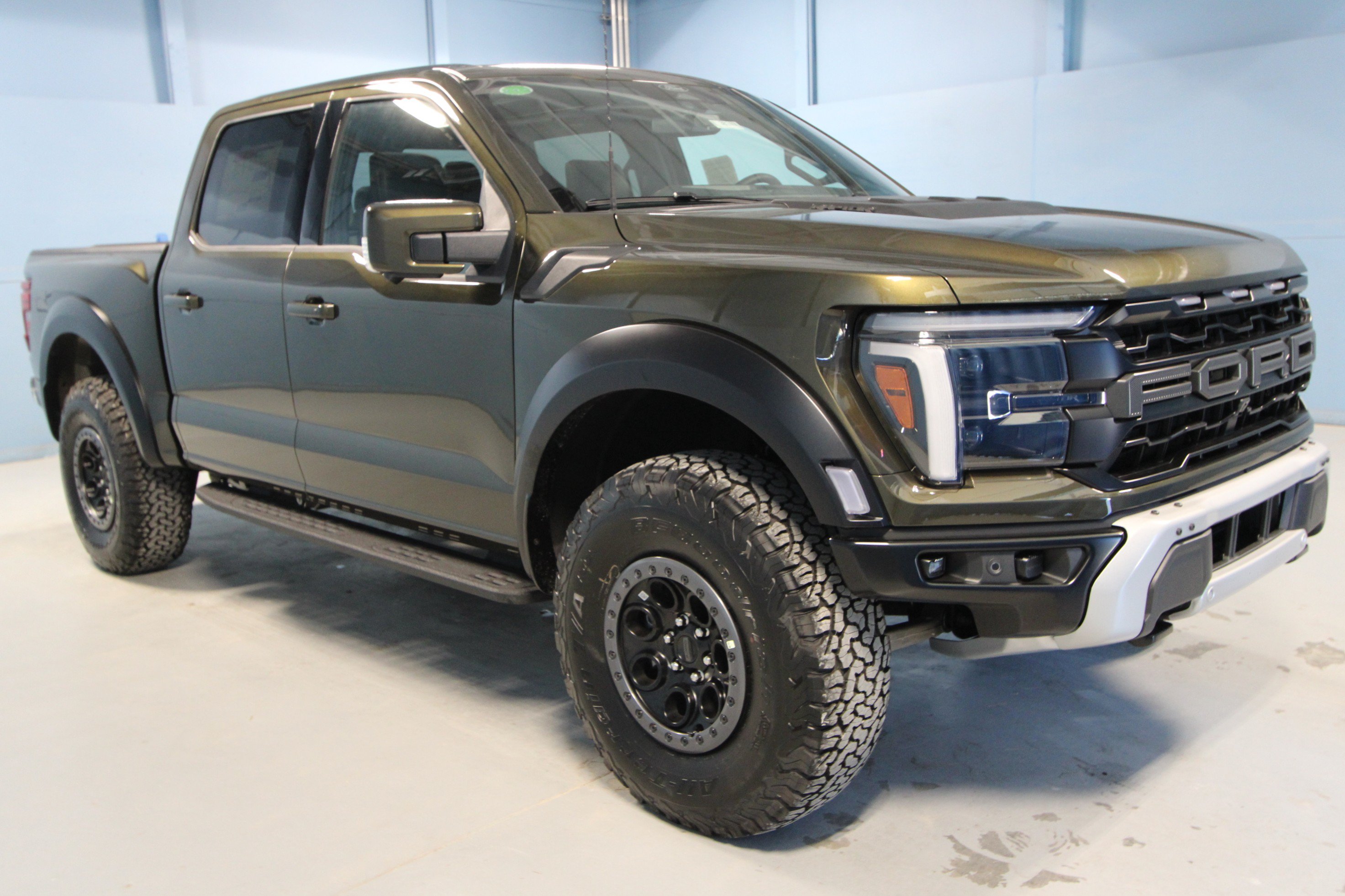 New 2026 Ford F150 Raptor AWD/4WD image 1