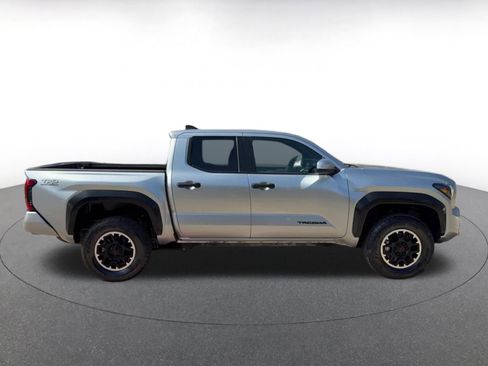 Used 2024 Toyota Tacoma TRD Off-Road image 16